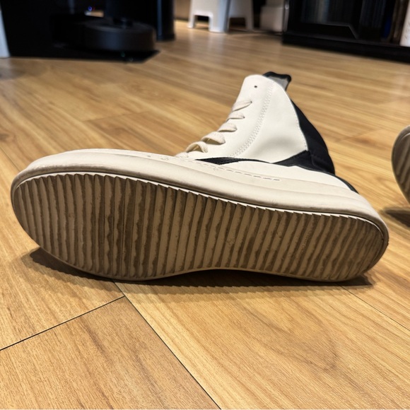 Rick Owens Black and White High-Top Sneakers - Picture 9 of 11